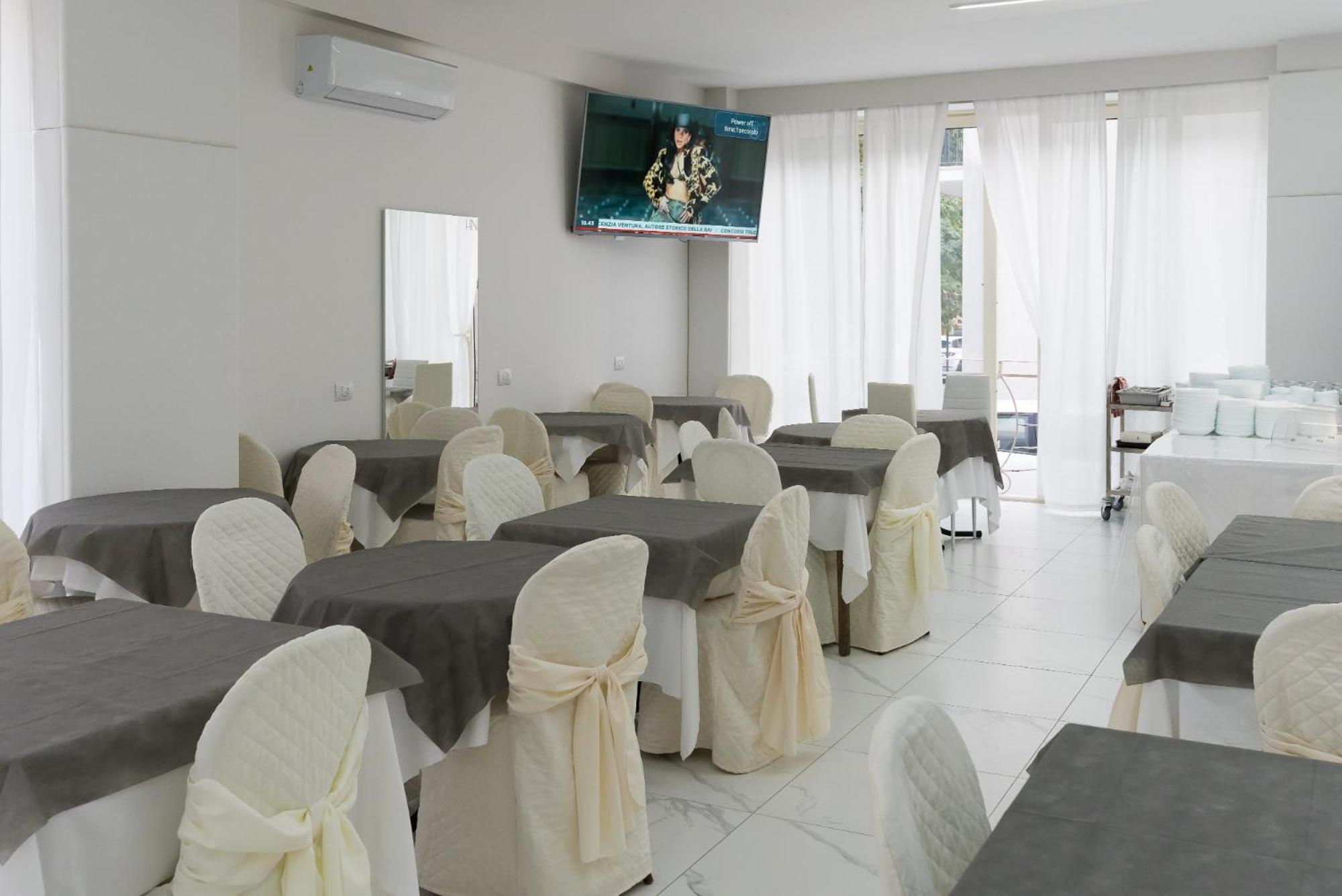 Hotel Ninfea Каттолика Экстерьер фото